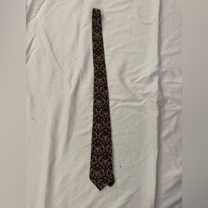 Salvatore Ferragamo Black and Gold Tie